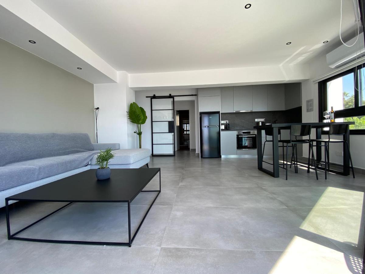 Sea La Vie #2 - Luxury Seaview Appartement Paphos